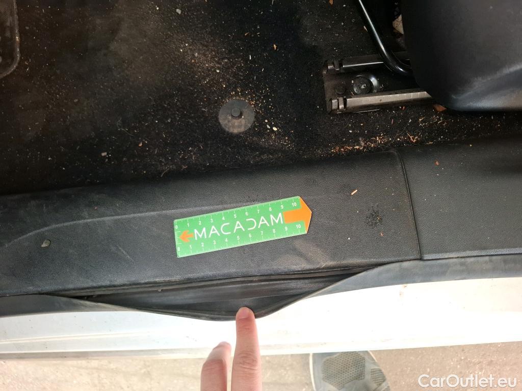  Peugeot  208  Affaire Premium Pack 1.6 HDi 75CV BVM5 E6 #14