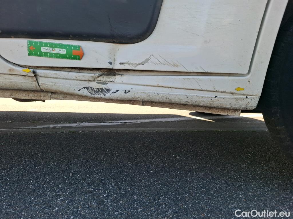  Peugeot  Boxer PEUGEOT  / 2014 / 4P / Fourgon tôlé BlueHDi S&S 120 PREMIUM 335 L2H2 #29