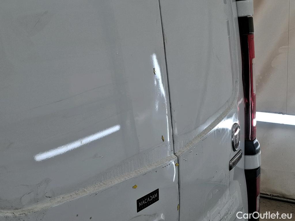  Fiat  Talento FIAT   2016 4P  Fourgon tôlé FT 13 LH1  16 Mtjet 95 Pack Pro Nav #32