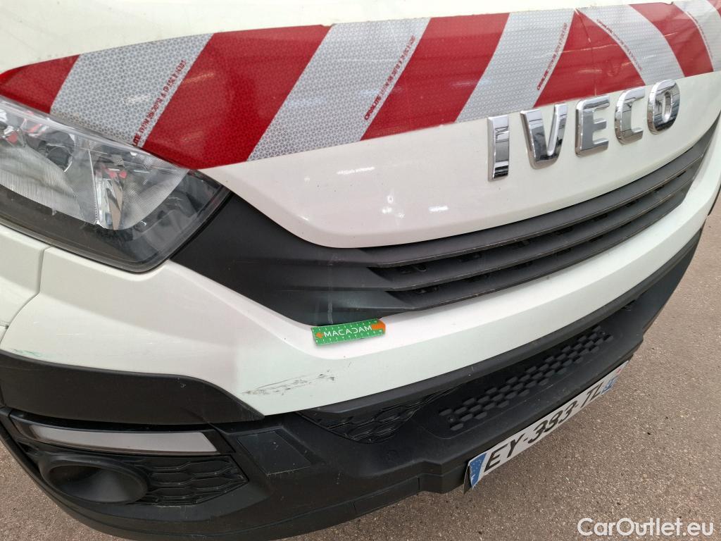  Iveco  Daily IVECO  VU 2p Châssis cabine (+)3.0 35C15H 3750 TOR #1
