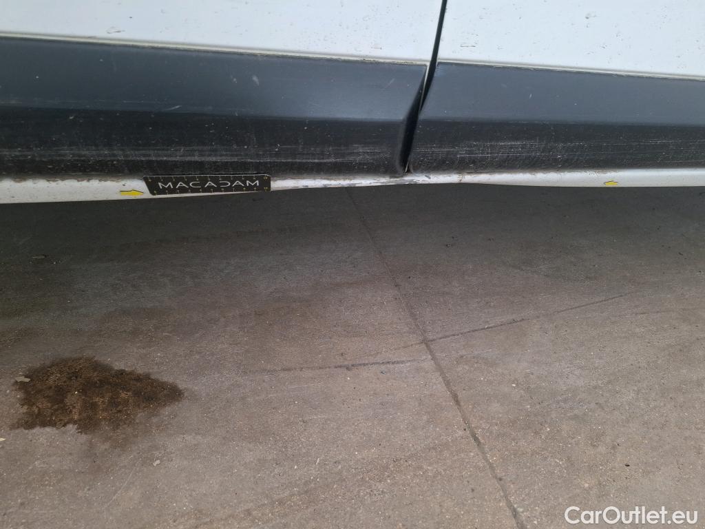  Peugeot  Expert  Fourgon Premium L1 1.5 HDi 100CV BVM6 E6dT #15