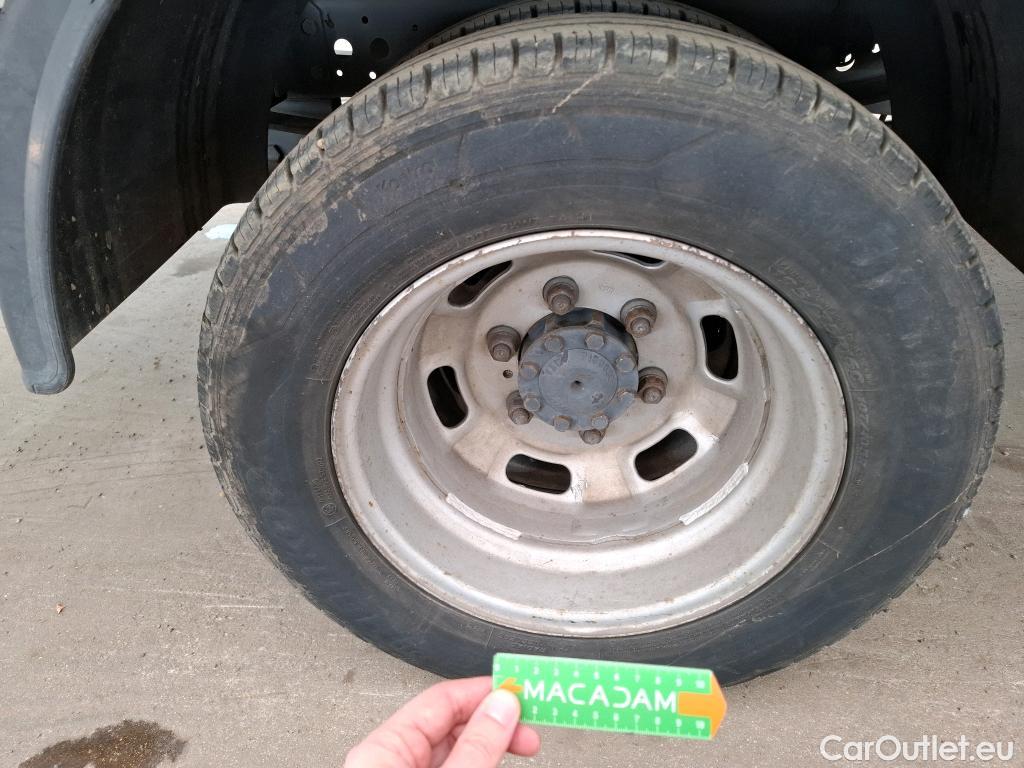  Iveco  Daily IVECO  VU 2p Châssis cabine (+)3.0 35C15H 3750 TOR #28