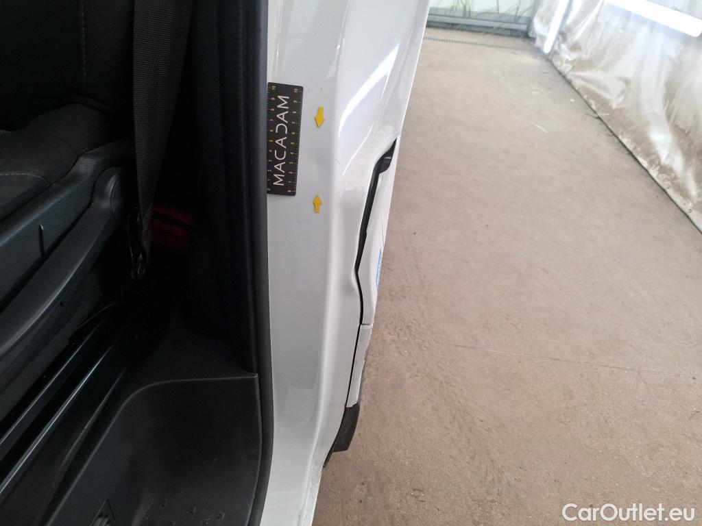  Fiat  Talento FIAT   2016 4P  Fourgon tôlé FT 13 LH1  16 Mtjet 95 Pack Pro Nav #46