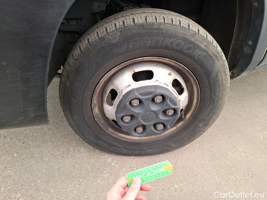  Iveco  Daily IVECO  VU 2p Châssis cabine (+)3.0 35C15H 3750 TOR #16