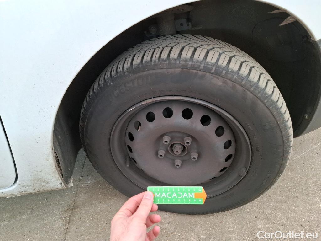  Renault  Kangoo  II Express Extra (Série Spéciale) 1.5 dCi 80CV BVM6 E6dT #36