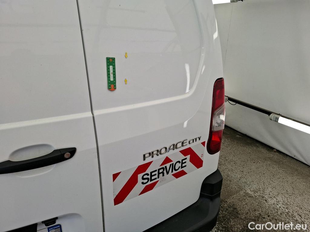  Toyota  Proace TOYOTA  City / 2019 / 4P / Fourgonnette 1.5 Medium 100 D-4D Business #41