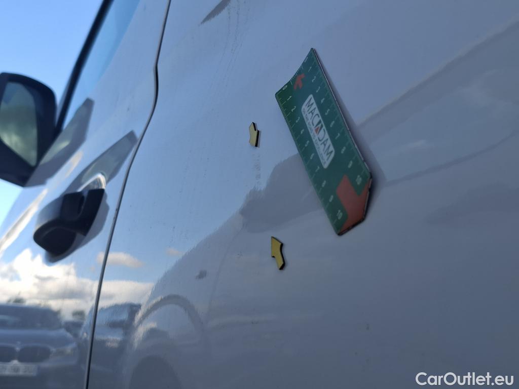  Volkswagen  Caddy VOLKSWAGEN  Cargo / 2020 / 4P / Fourgonnette 2.0 TDI 75ch Business #27