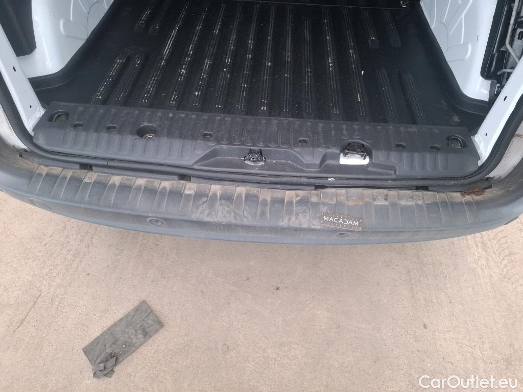  Renault  Kangoo  II Express Extra (Série Spéciale) 1.5 dCi 80CV BVM6 E6dT #42