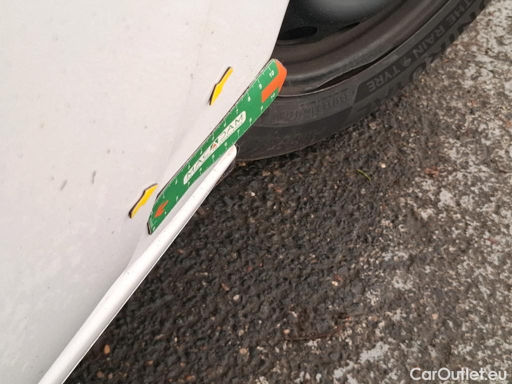  Toyota  Proace TOYOTA  City / 2019 / 4P / Fourgonnette 1.5 Medium 100 D-4D Business #23