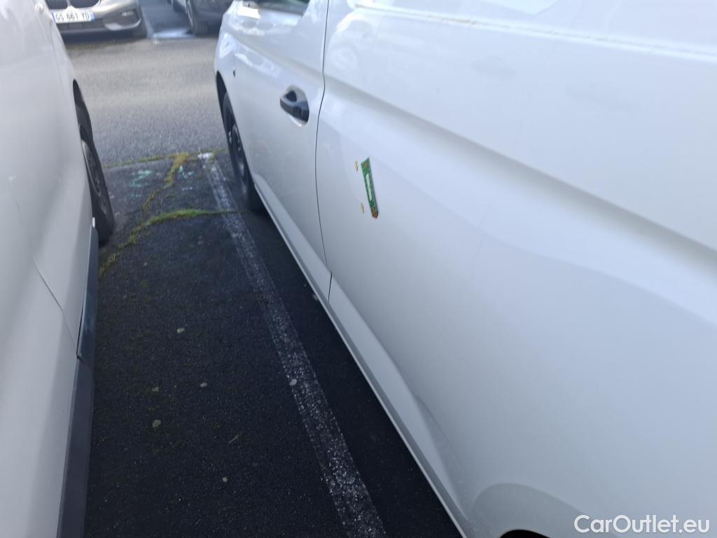  Volkswagen  Caddy VOLKSWAGEN  Cargo / 2020 / 4P / Fourgonnette 2.0 TDI 75ch Business #28