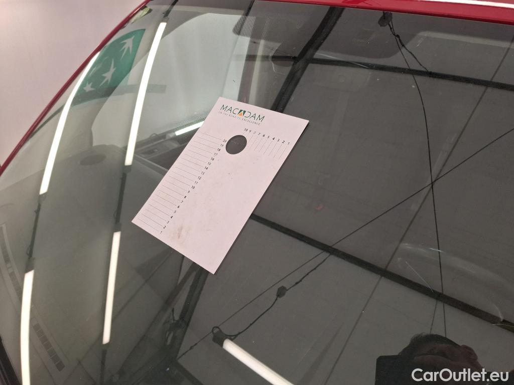  Volkswagen  Transporter VOLKSWAGEN  / 2019 / 4P / Fourgon tôlé 2.0 TDi 150 DSG7 L1H1 Business #1