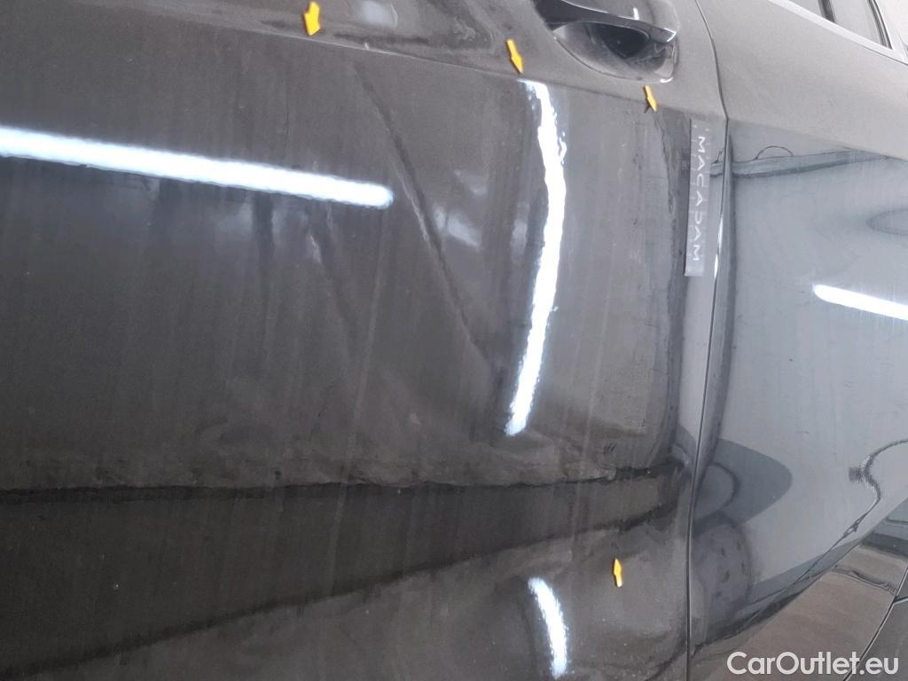  Bmw  Serie 1 BMW Série 1 / 2019 / 5P / Berline 116i Business Design #10