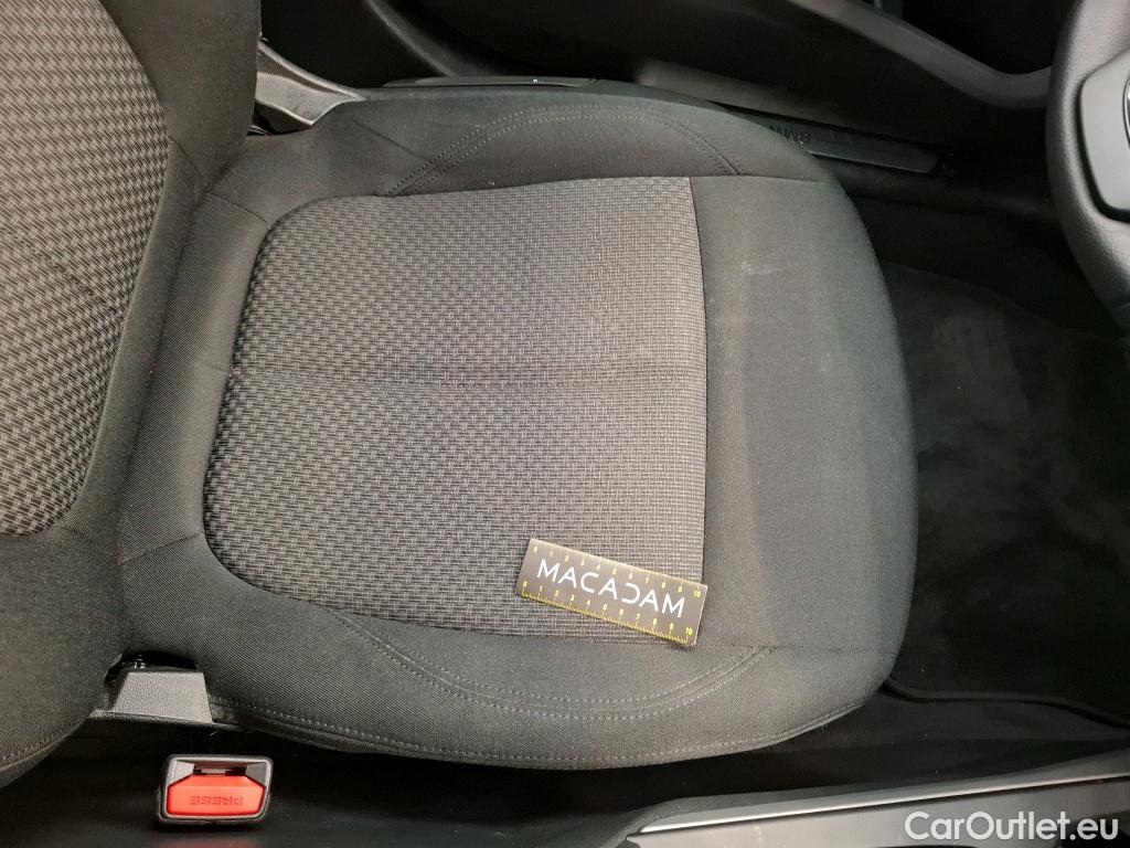  Bmw  Serie 1 BMW Série 1 / 2019 / 5P / Berline 118i DKG7 Business Design / VO RECONDITIONNE - PHOTOS AVANT RECONDITIONNEMENT #28