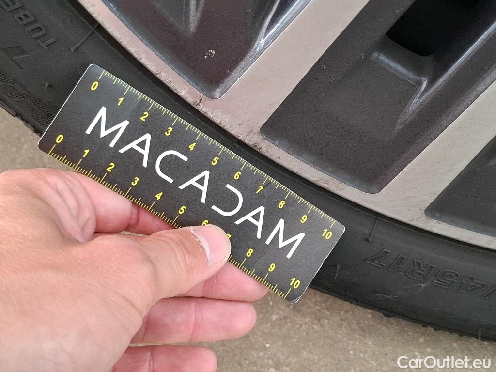  Bmw  Serie 1 BMW Série 1 / 2019 / 5P / Berline 118i DKG7 Business Design / VO RECONDITIONNE - PHOTOS AVANT RECONDITIONNEMENT #13