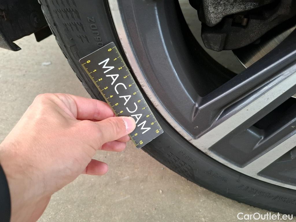  Bmw  Serie 1 BMW Série 1 / 2019 / 5P / Berline 118i DKG7 Business Design / VO RECONDITIONNE - PHOTOS AVANT RECONDITIONNEMENT #12