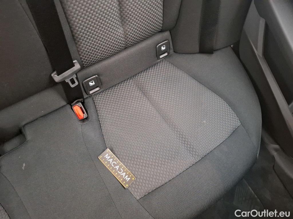  Bmw  Serie 1 BMW Série 1 / 2019 / 5P / Berline 118i DKG7 Business Design / VO RECONDITIONNE - PHOTOS AVANT RECONDITIONNEMENT #32