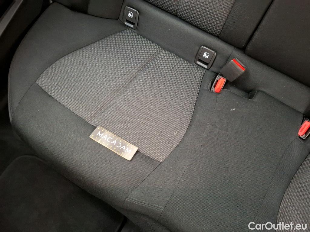  Bmw  Serie 1 BMW Série 1 / 2019 / 5P / Berline 118i DKG7 Business Design / VO RECONDITIONNE - PHOTOS AVANT RECONDITIONNEMENT #30