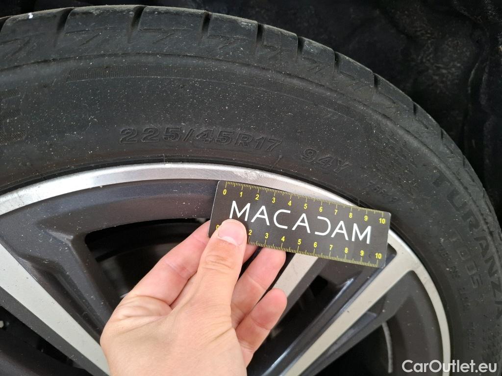  Bmw  Serie 1 BMW Série 1 / 2019 / 5P / Berline 118i DKG7 Business Design / VO RECONDITIONNE - PHOTOS AVANT RECONDITIONNEMENT #38