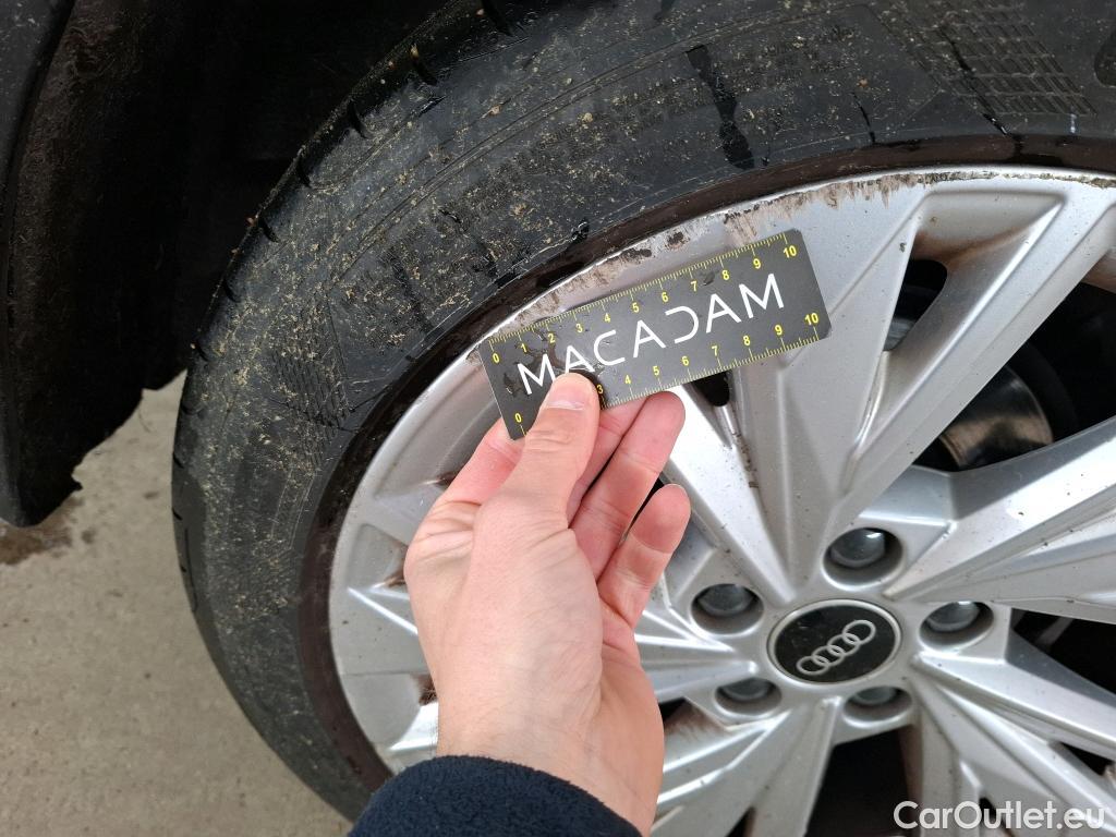  Audi  A3 AUDI  Sportback / 2020 / 5P / Berline 35 TFSI 150 MHEV S Tronic Design Luxe #44