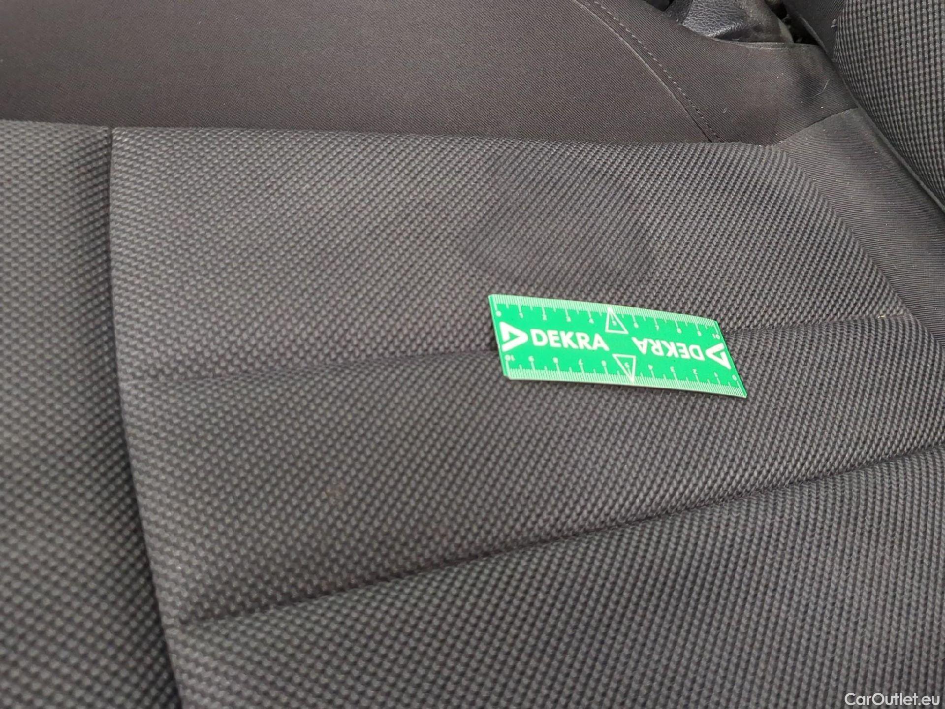  Audi  A4 AUDI  Avant / 2019 / 5P / Break 35 TFSI 150 S tronic Business line OPERATION STOCK #5