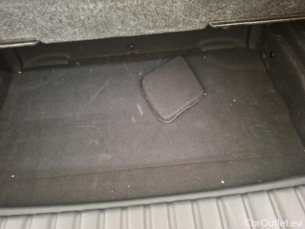  Bmw  Serie 1 BMW Série 1 / 2019 / 5P / Berline 116i Business Design #41