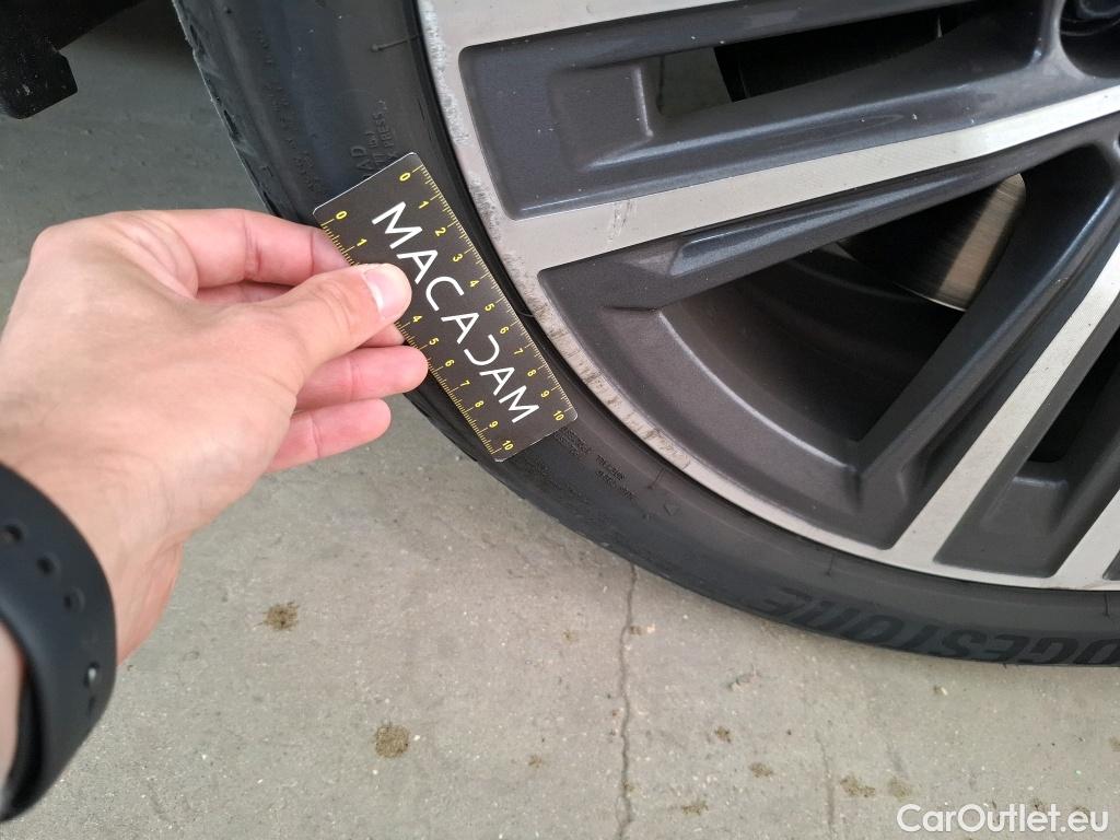  Bmw  Serie 1 BMW Série 1 / 2019 / 5P / Berline 118i DKG7 Business Design / VO RECONDITIONNE - PHOTOS AVANT RECONDITIONNEMENT #18