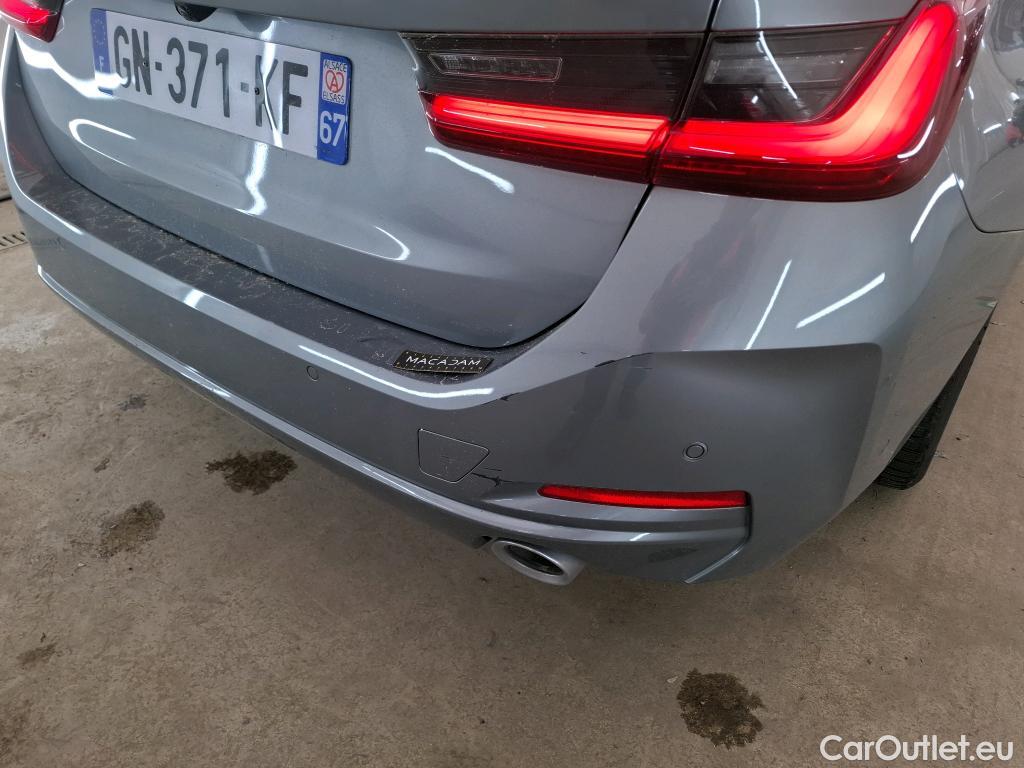  Bmw  Serie 3 BMW Série 3 Touring / 2022 / 5P / Break 320e xDrive 204 Busi Design BVA8 Hybride #1