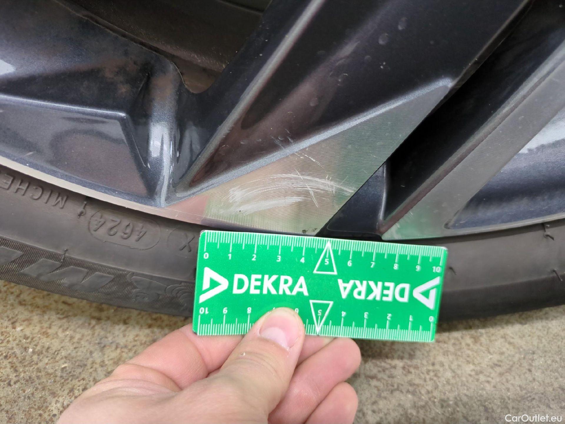  Hyundai  Bayon HYUNDAI  / 2021 / 5P / SUV 1.0 T-GDI 100 HYBRID 48V INTUITIVE #3