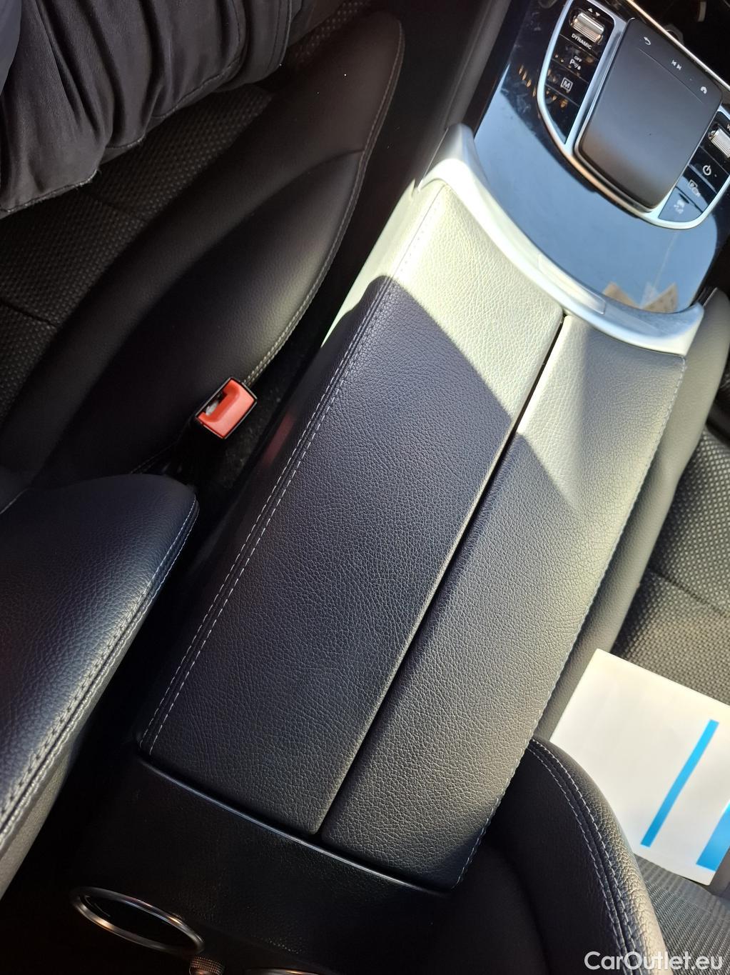  Mercedes  G-Klasee MERCEDES-BENZ GLC / 2019 / 5P / SUV 2.0 GLC 300 E BUSINESS LINE 4MATIC #27