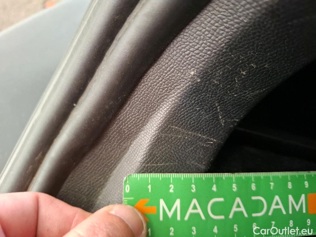  Peugeot  2008  Allure Business 1.5 HDi 110CV BVM6 E6d #105