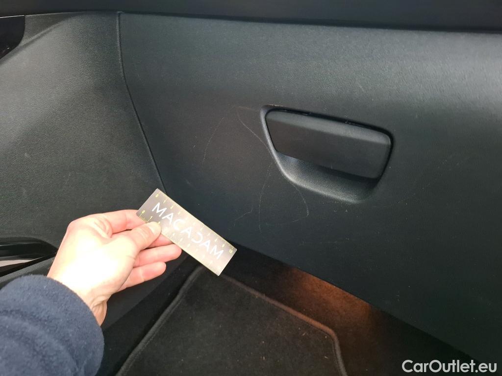  Peugeot  2008 PEUGEOT  5p Crossover BlueHDi 100 ¤6.c S&S ALLURE BUSINESS #11