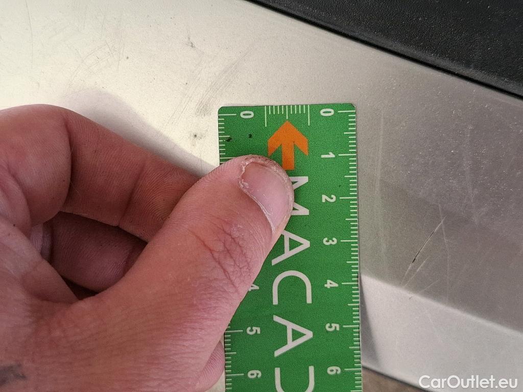  Peugeot  2008  Allure Business 1.5 HDi 110CV BVM6 E6d #31