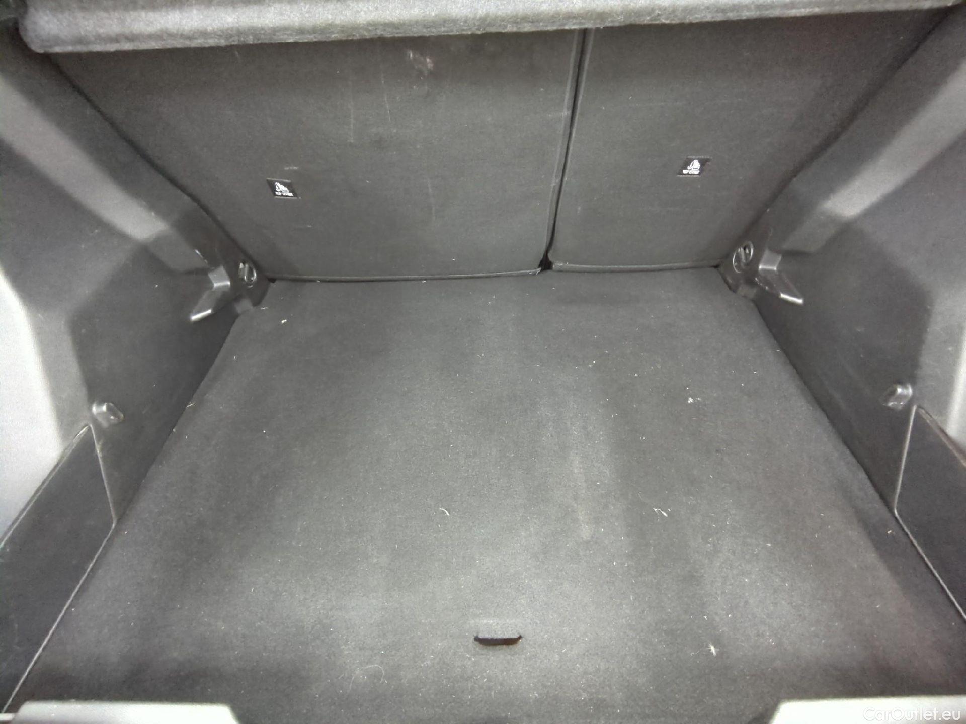  Peugeot  2008  Active Business 1.5 HDi 110CV BVM6 E6d #10