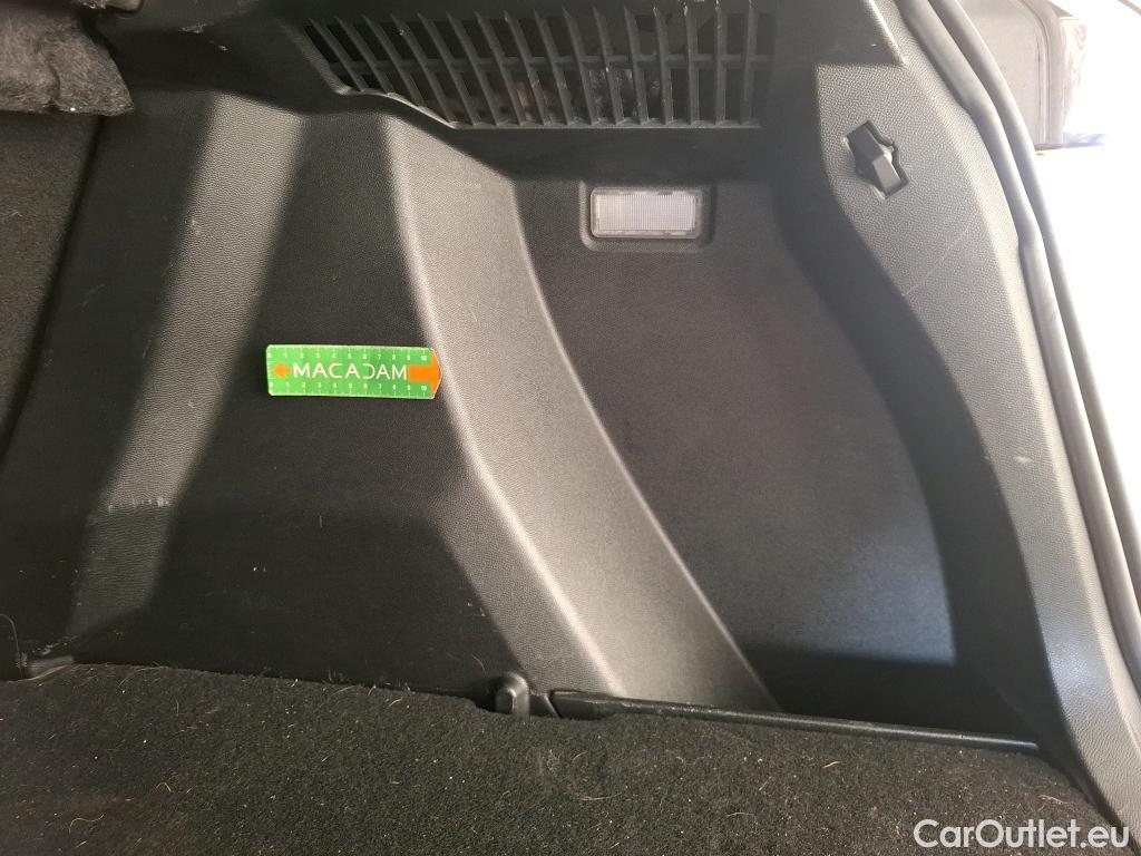  Peugeot  2008  Allure Business 1.5 HDi 110CV BVM6 E6d #61