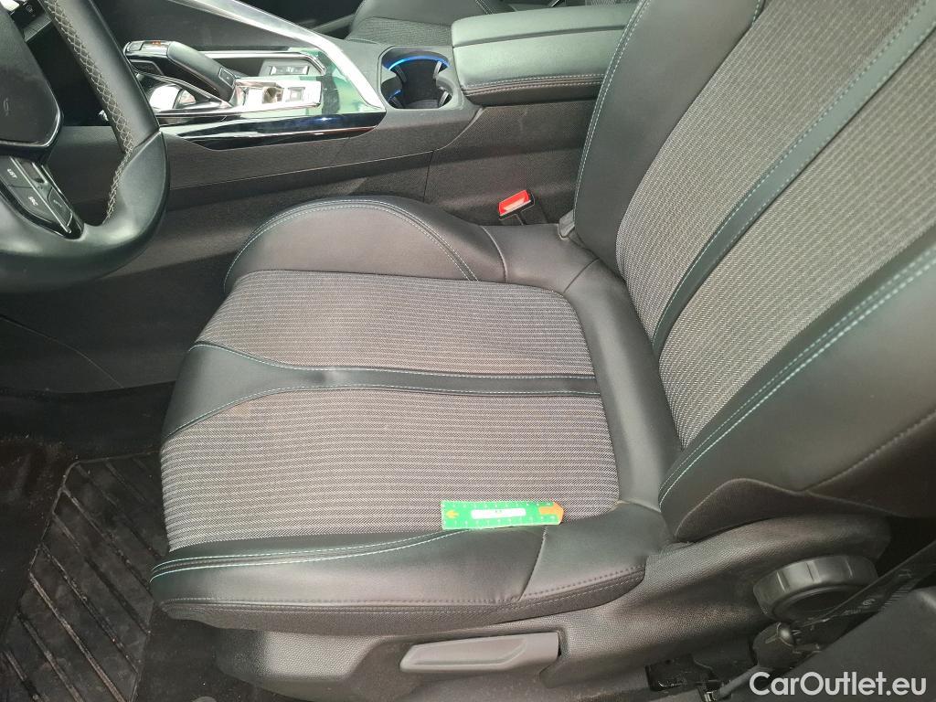  Peugeot  3008  Allure Pack 1.5 HDi 130CV BVA8 E6d #1