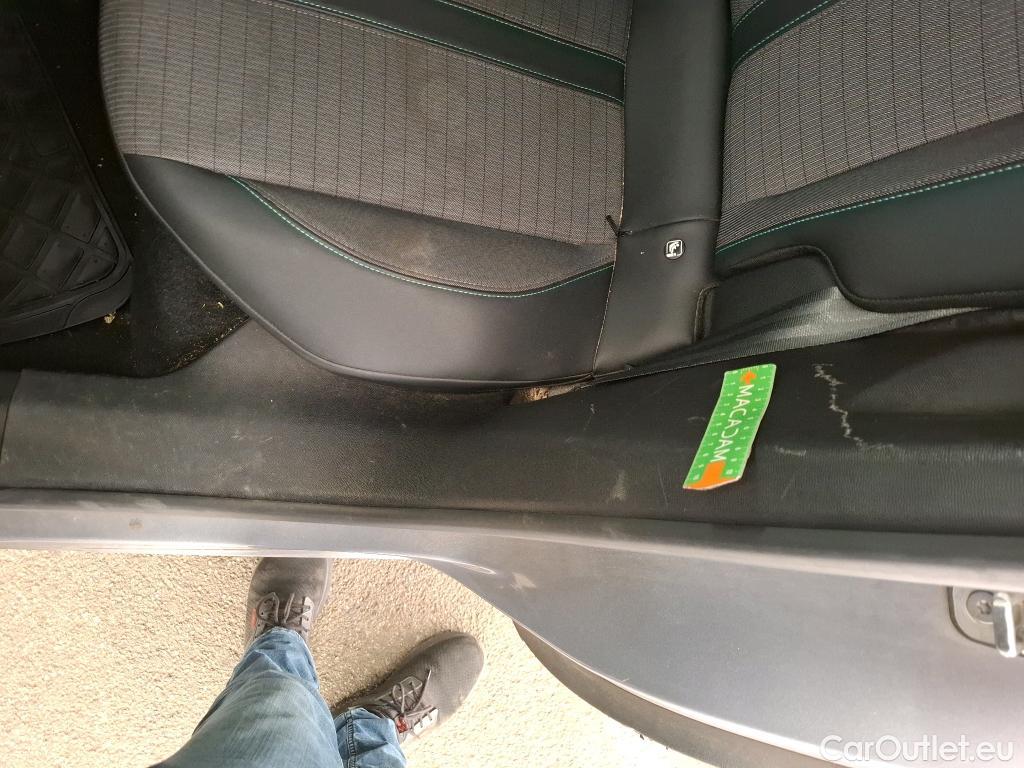  Peugeot  2008  Allure Business 1.5 HDi 110CV BVM6 E6d #59