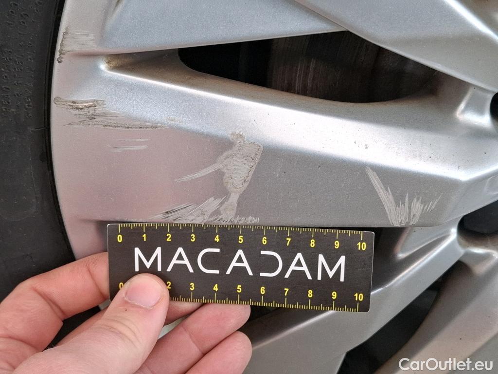  Peugeot  3008  Active Business 1.5 HDi 130CV BVA8 E6d #9