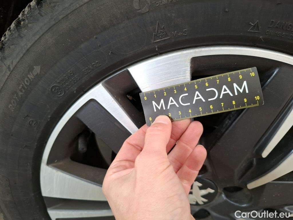  Peugeot  2008 PEUGEOT  5p Crossover BlueHDi 100 ¤6.c S&S ALLURE BUSINESS #5