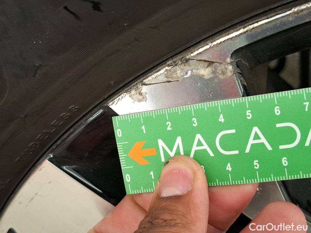  Peugeot  2008  Allure Business 1.5 HDi 100CV BVM6 E6d #24