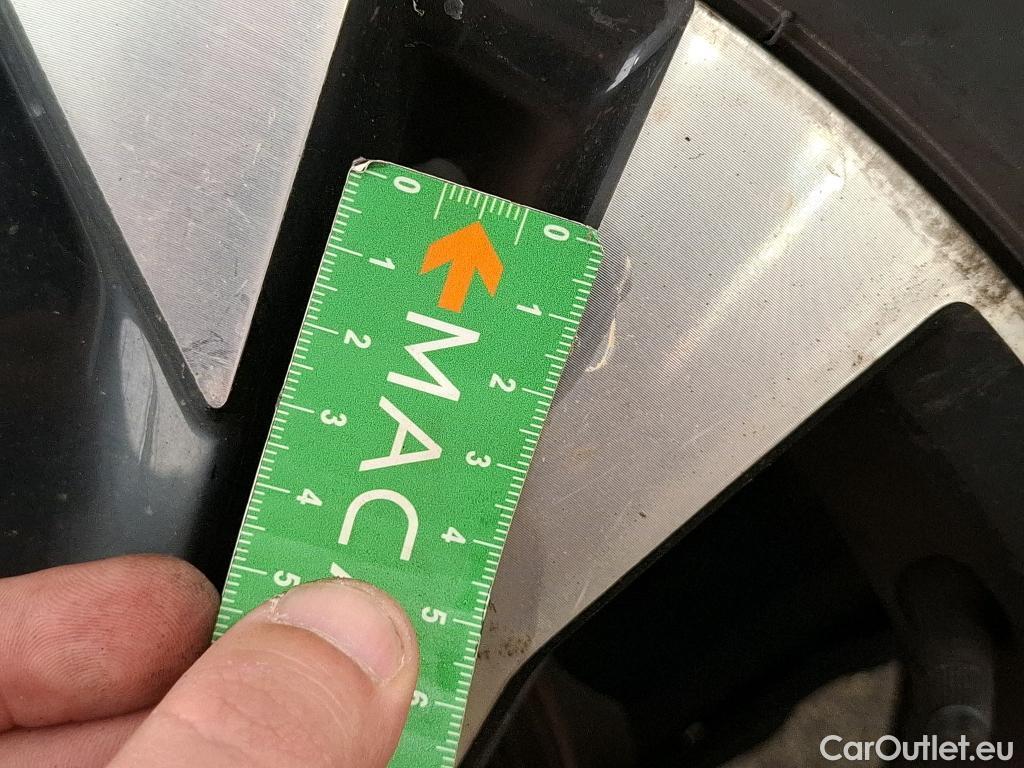  Peugeot  2008  Allure Business 1.5 HDi 110CV BVM6 E6d #101