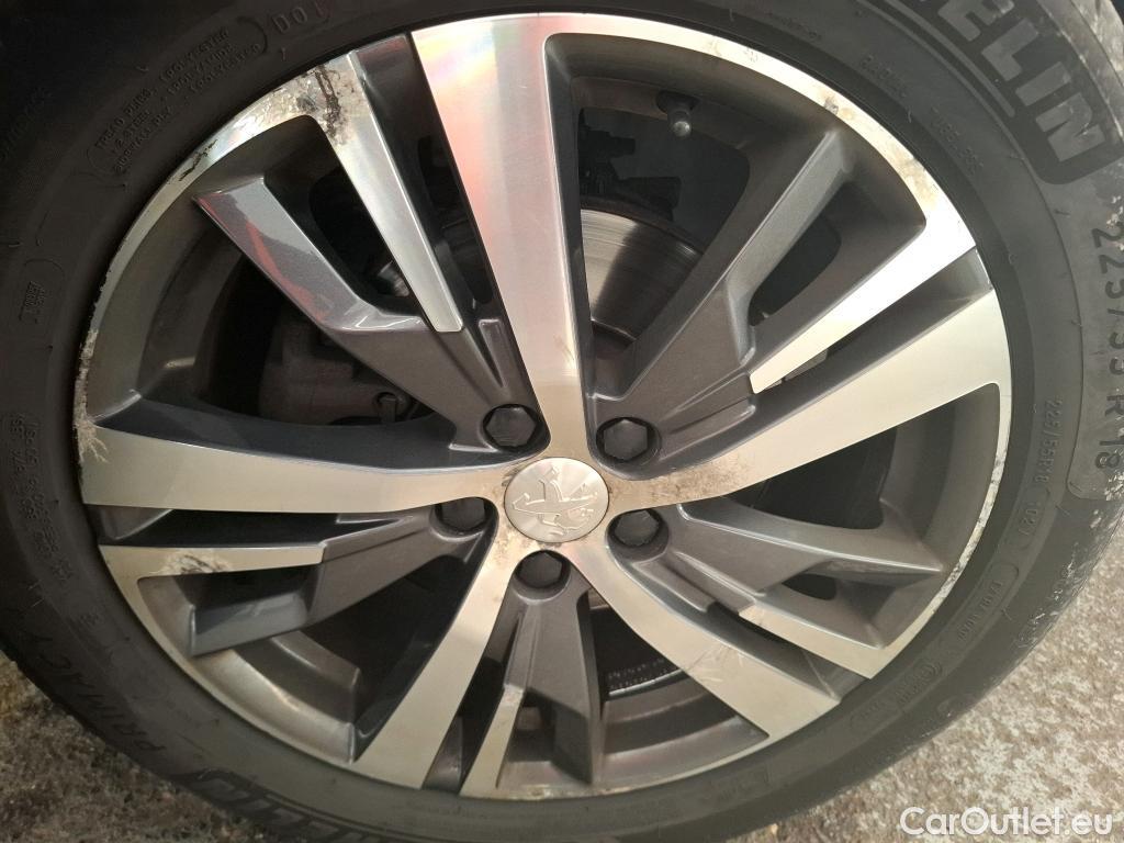  Peugeot  3008  Allure Pack 1.5 HDi 130CV BVA8 E6d #4