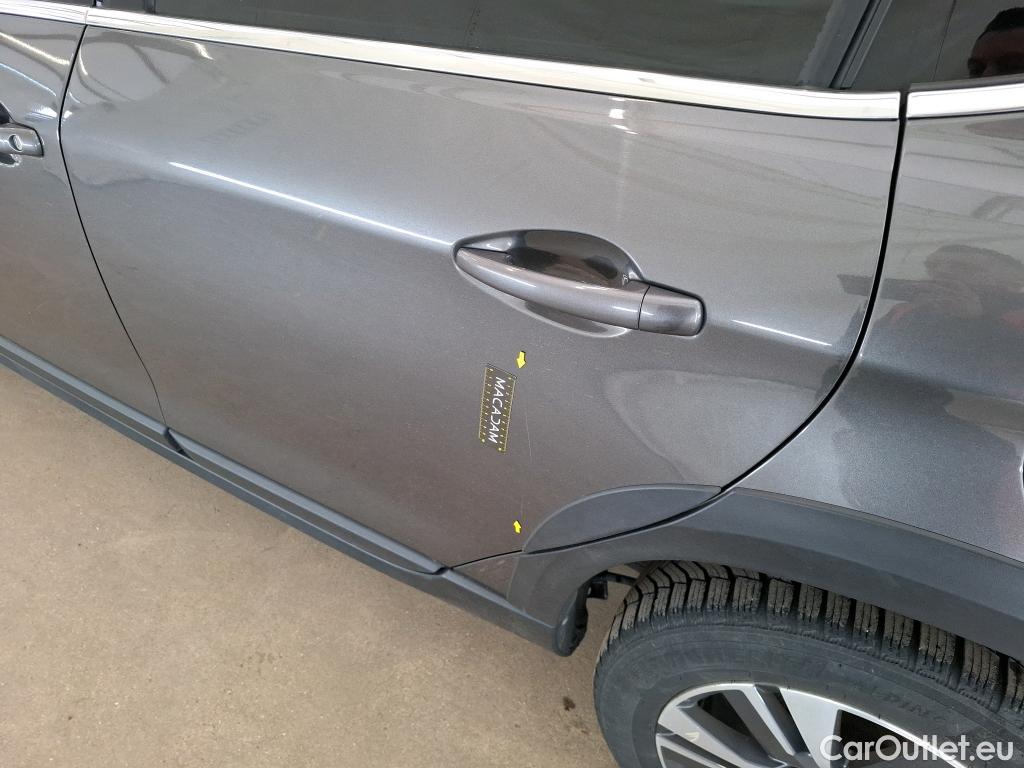  Peugeot  2008 PEUGEOT  5p Crossover BlueHDi 100 ¤6.c S&S ALLURE BUSINESS #39