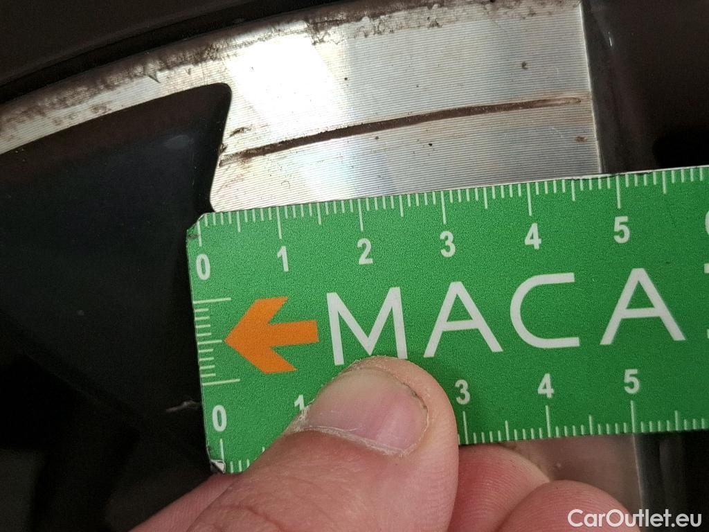  Peugeot  2008  Allure Business 1.5 HDi 110CV BVM6 E6d #36