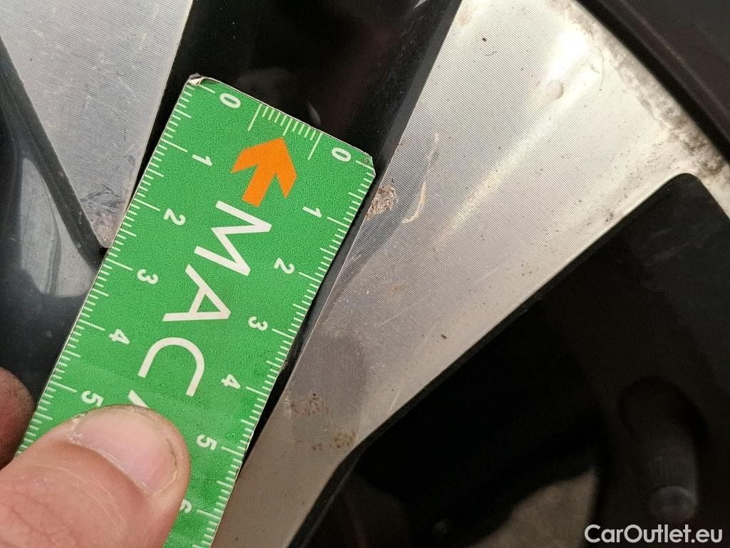  Peugeot  2008  Allure Business 1.5 HDi 110CV BVM6 E6d #100