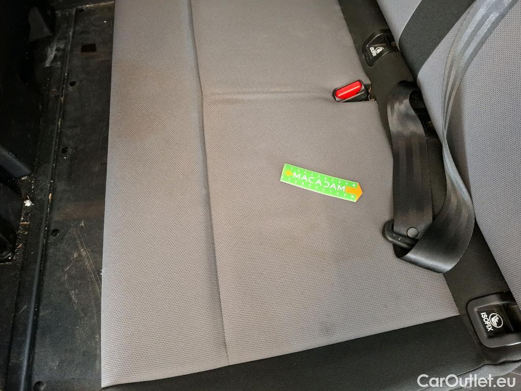  Peugeot  Expert  Kombi L2 1.6 HDi 115CV BVM6 9 Sieges E6 #76