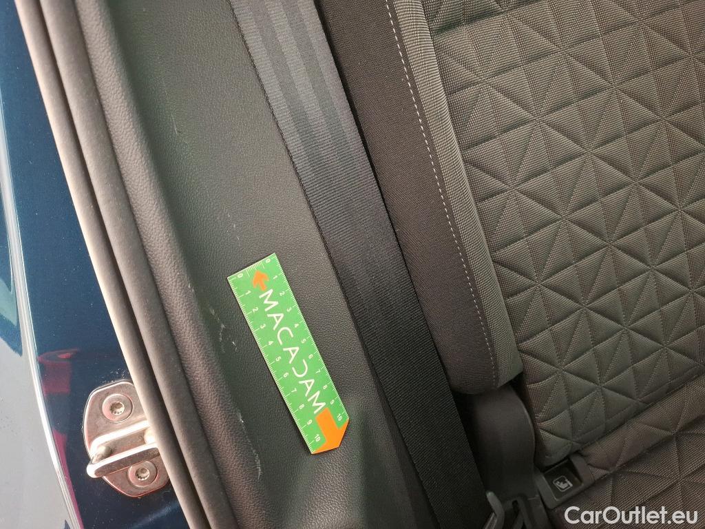  Volkswagen  Tiguan VOLKSWAGEN  / 2020 / 5P / SUV 2.0 TDI 150 DSG7 Life Business #24