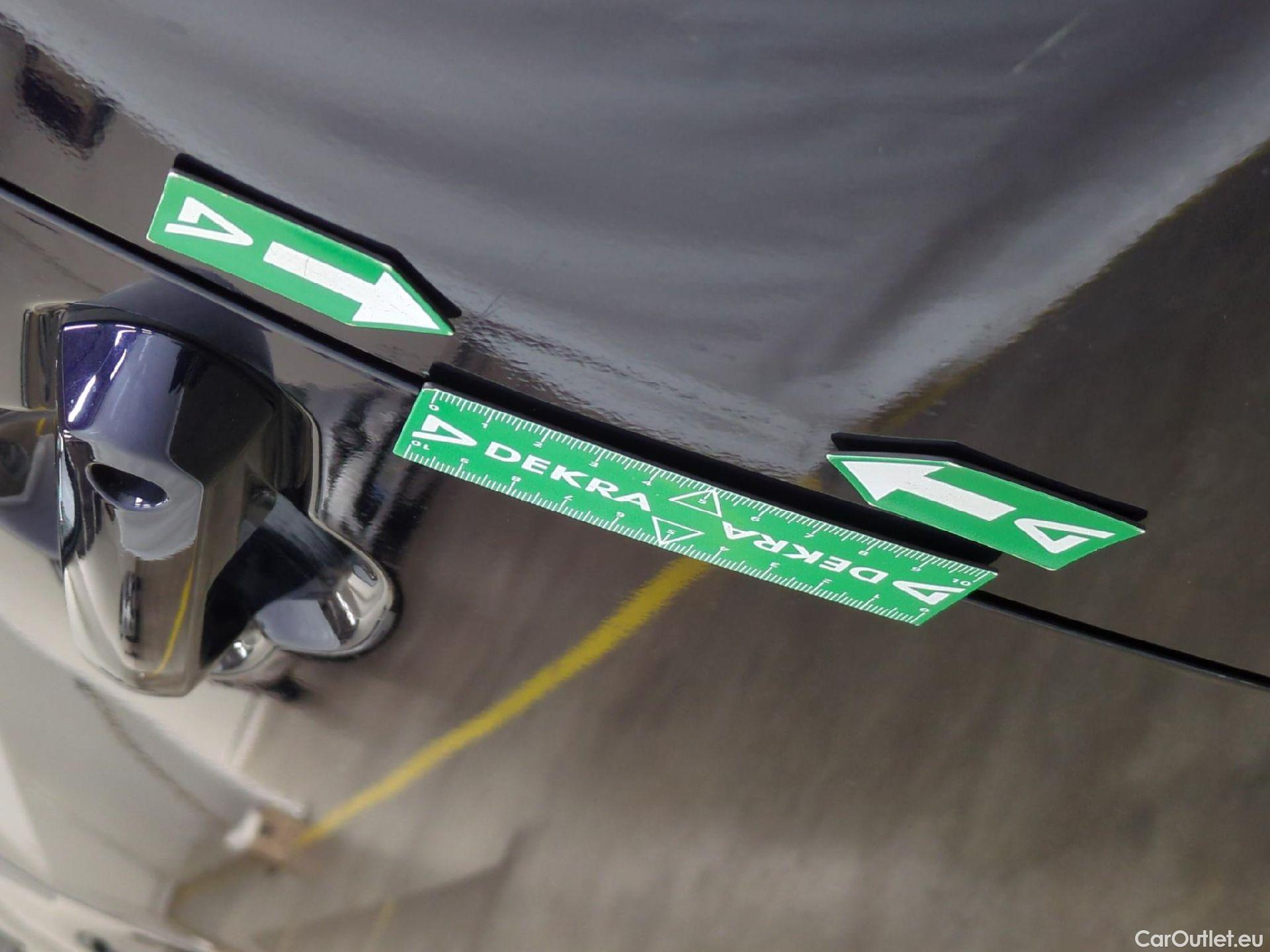  Toyota  RAV4 TOYOTA  Hybride / 2018 / 5P / SUV Hybride 2WD Dynamic Business Beyond Zero #19