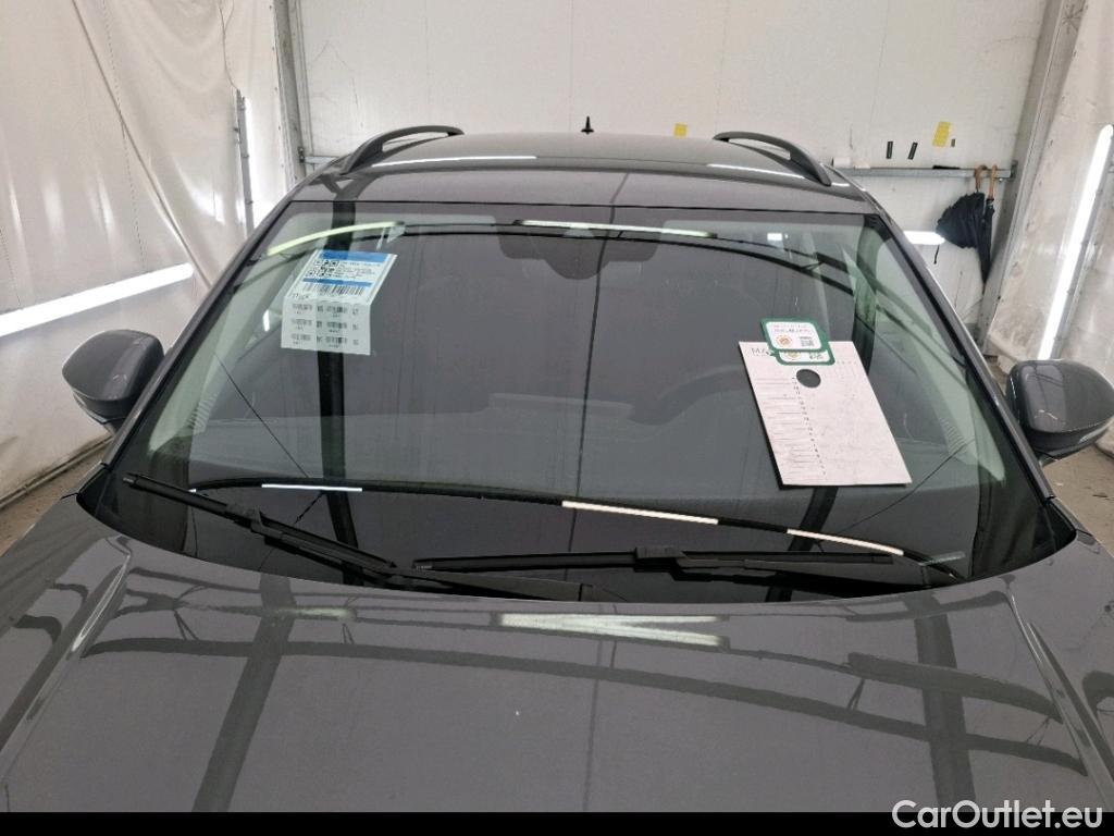  Volkswagen  T-ROC VOLKSWAGEN  / 2021 / 5P / SUV 2.0 TDI 150 LIFE PLUS DSG7 #10