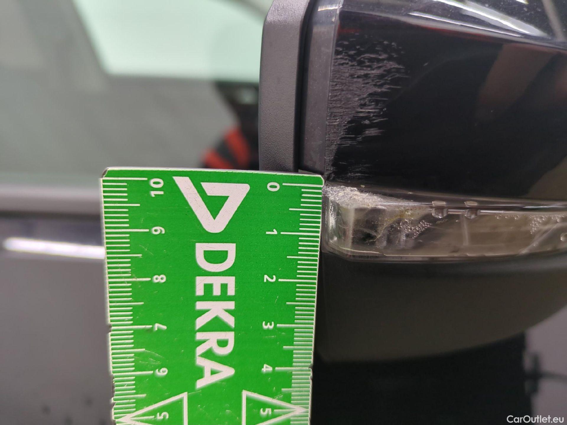  Volkswagen  T-ROC VOLKSWAGEN  / 2017 / 5P / SUV 2.0 TDI 150 LOUNGE BUSINESS DSG7 #40