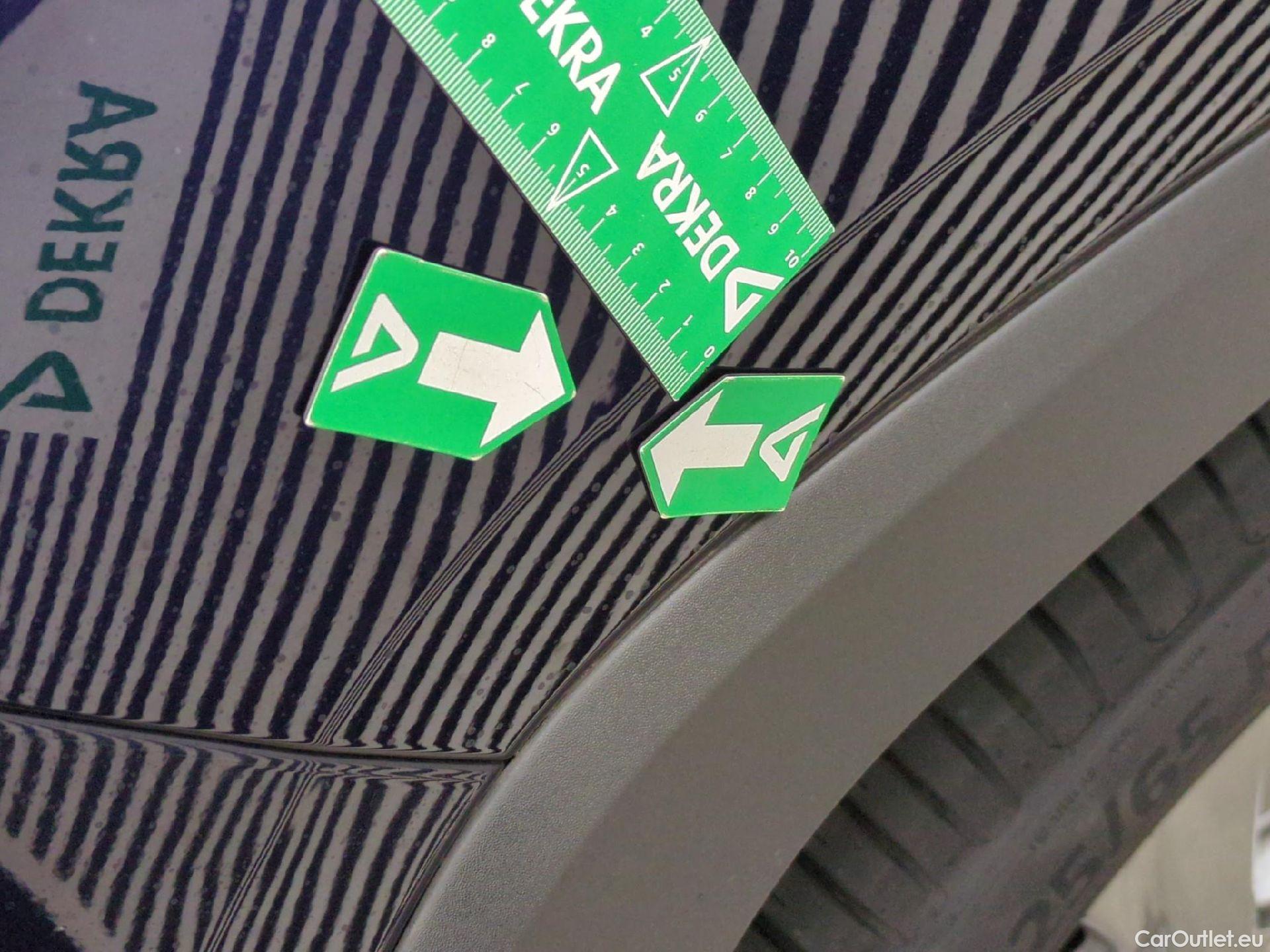  Toyota  RAV4 TOYOTA  Hybride / 2018 / 5P / SUV Hybride 2WD Dynamic Business Beyond Zero #4